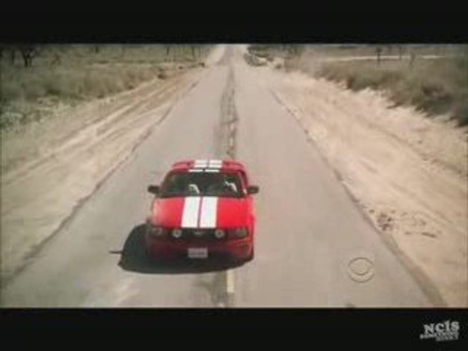 NCIS - Outkast 'Shake it'   -  FUNNY