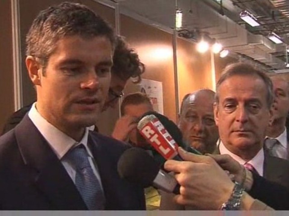Point presse Laurent Wauquiez lors du forum emp...