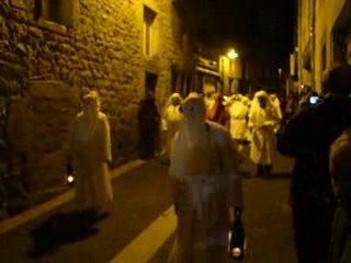 LA PROCESSION DES PENITENTS A SAUGUES (01)