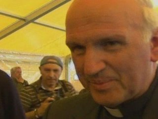 Italy buries quake dead