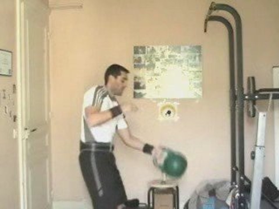 Long cycle 1 arm 24kg 91 reps 10min