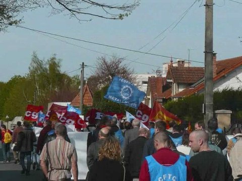 Manifestation des salariés d'ALTIS à Corbeil-Essonnes.