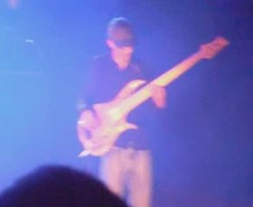 José James - Park Bench People (Live @ Espace Lumière)