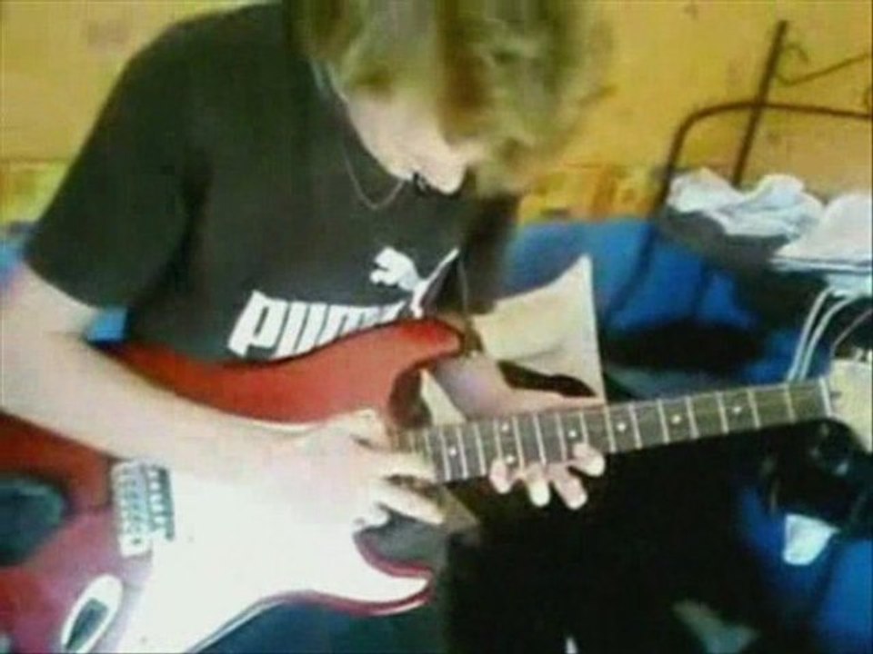 Léo le guitariste !