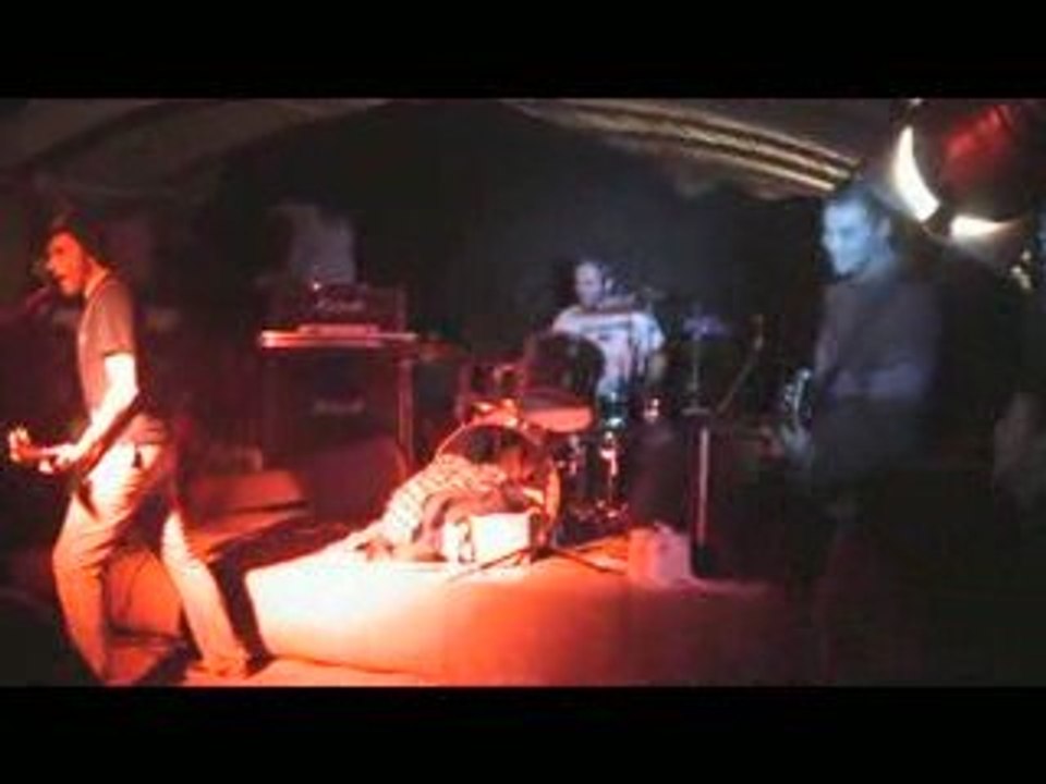 POLICE TRUCK @ TROMARC'H 02 4AVR09