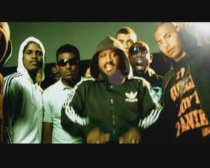 CARPE DIEM: TETES CAPUCHEES