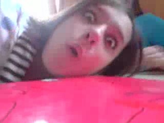 eva en cours de dessin