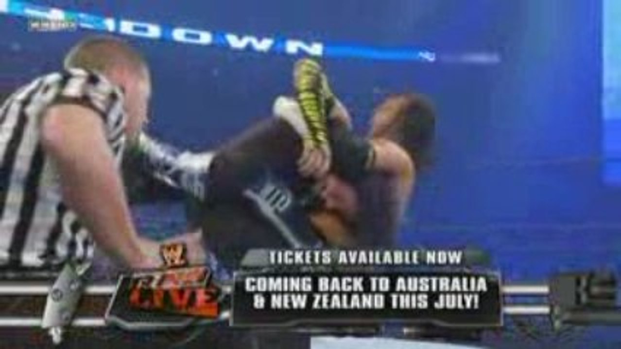 SmackDown 10.04.09 Jeff Hardy VS Matt Hardy