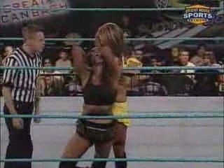FCW: Rosa Mendes vs Alicia Fox
