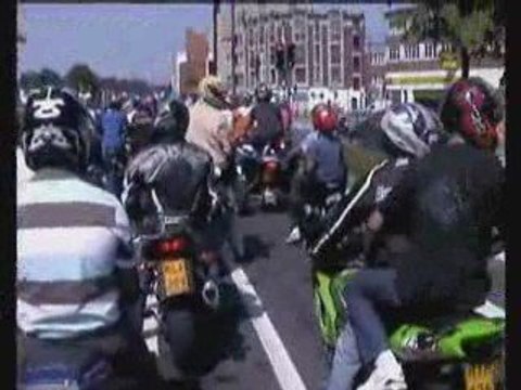 Kamikaze Riders - Sortie New Zoning