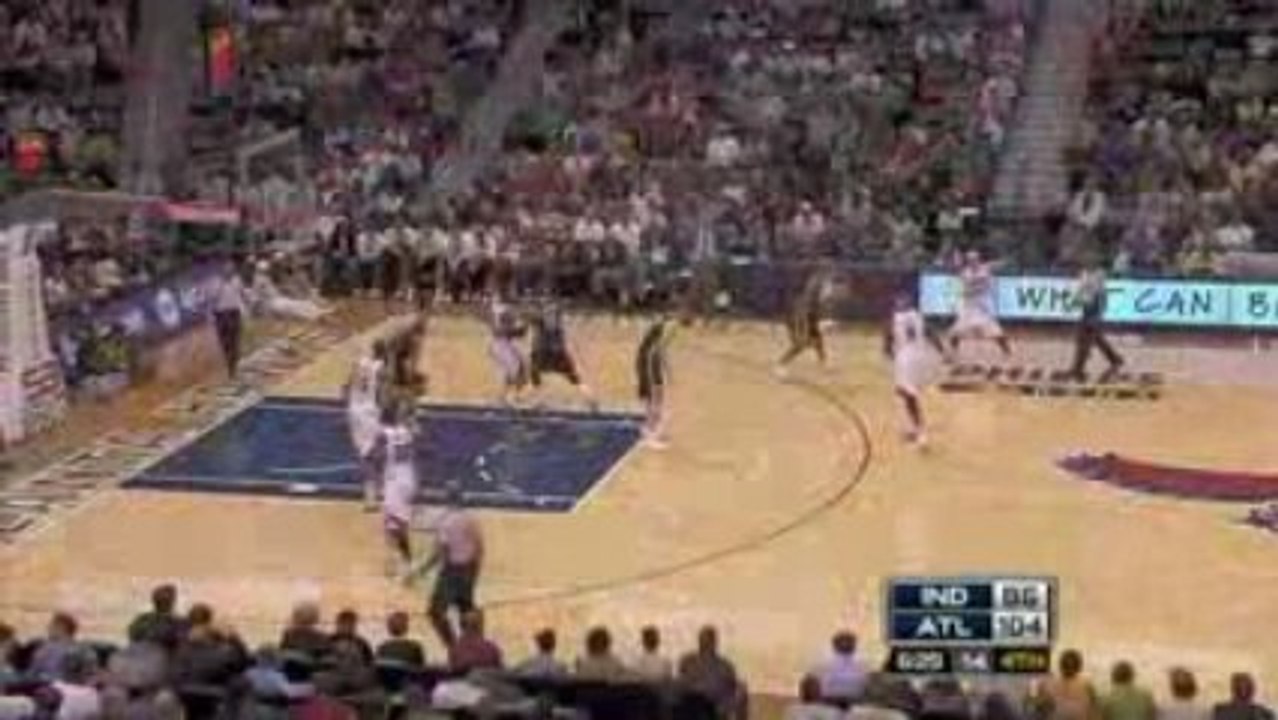 NBA  Josh Smith scores 30 points and grabs 10 rebounds as th