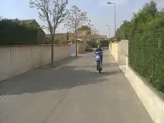 Karim qui léve pour le Clipp