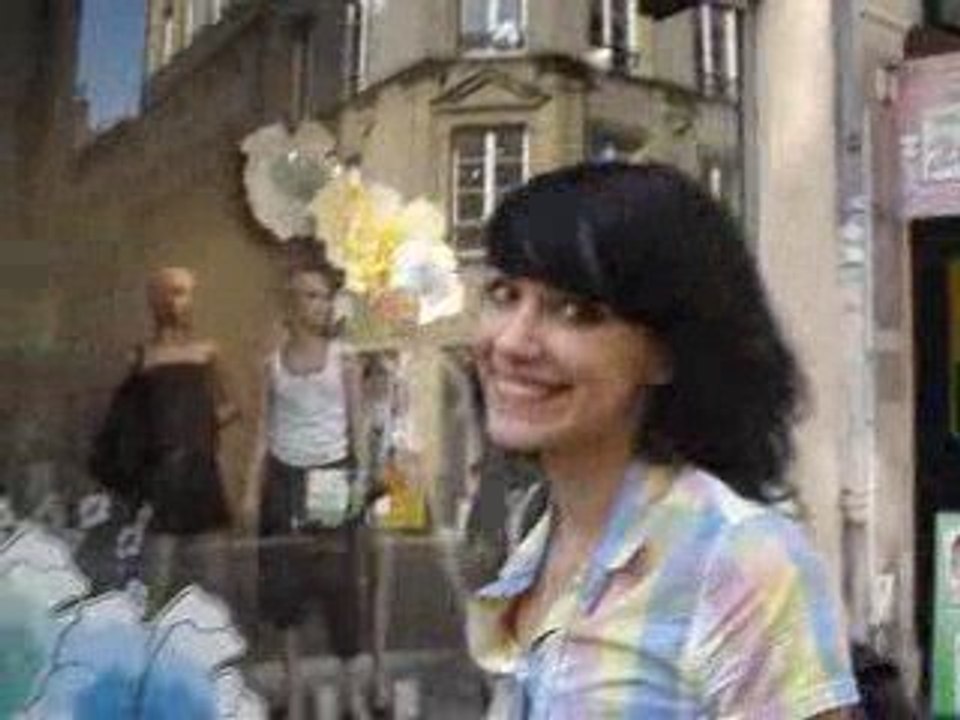 Coline chez Pimkie partie 1