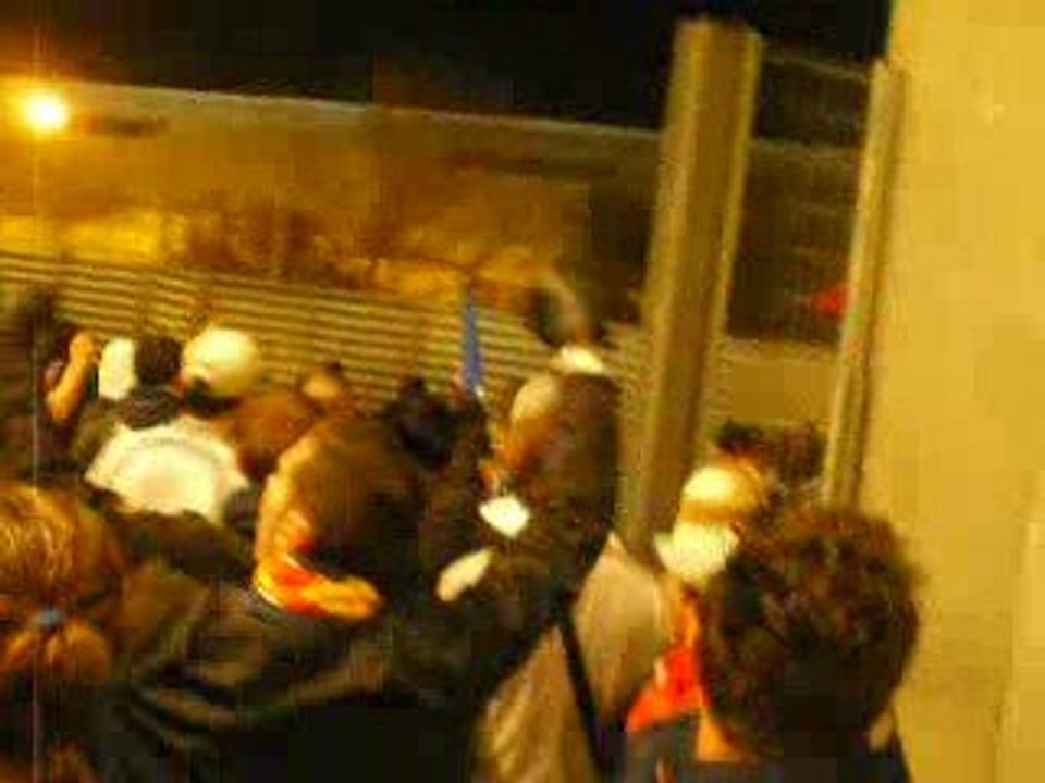 40.OM-PSG Sortie tribune