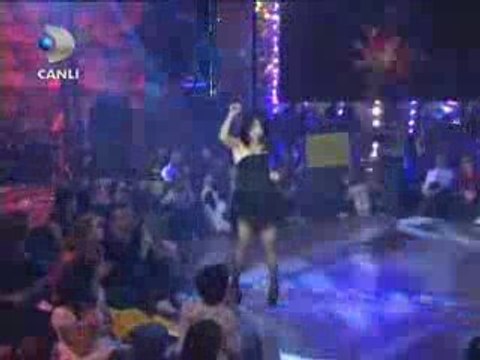 Hande Yener @ Kingo Disco - Narsist