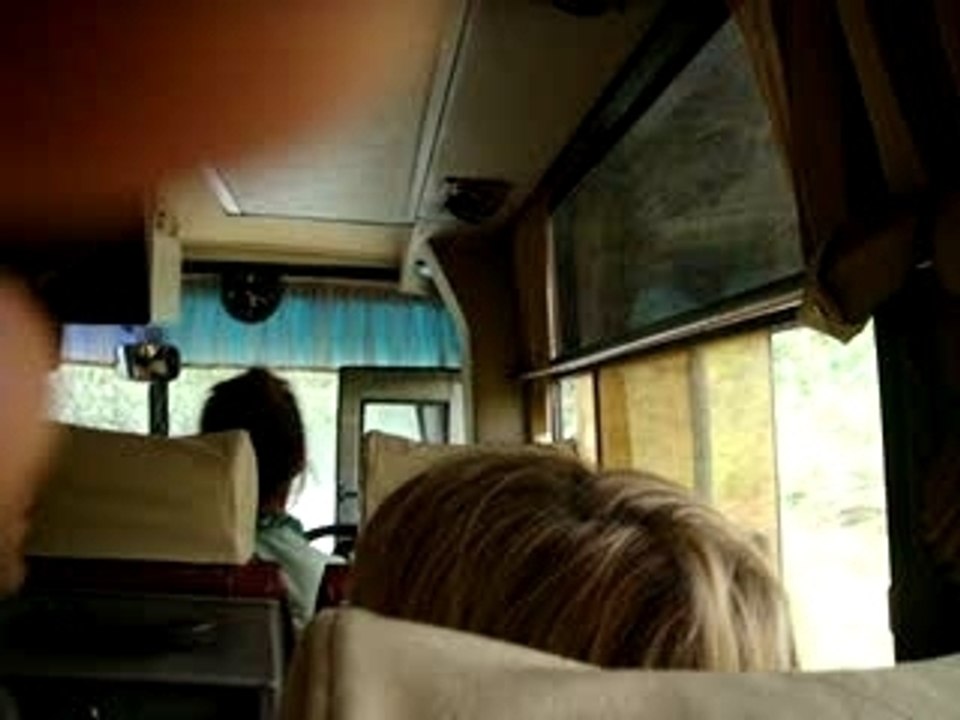 Bus laotien