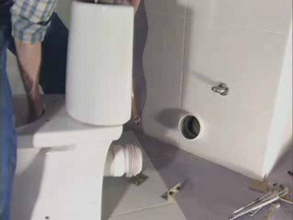Установка унитаза
