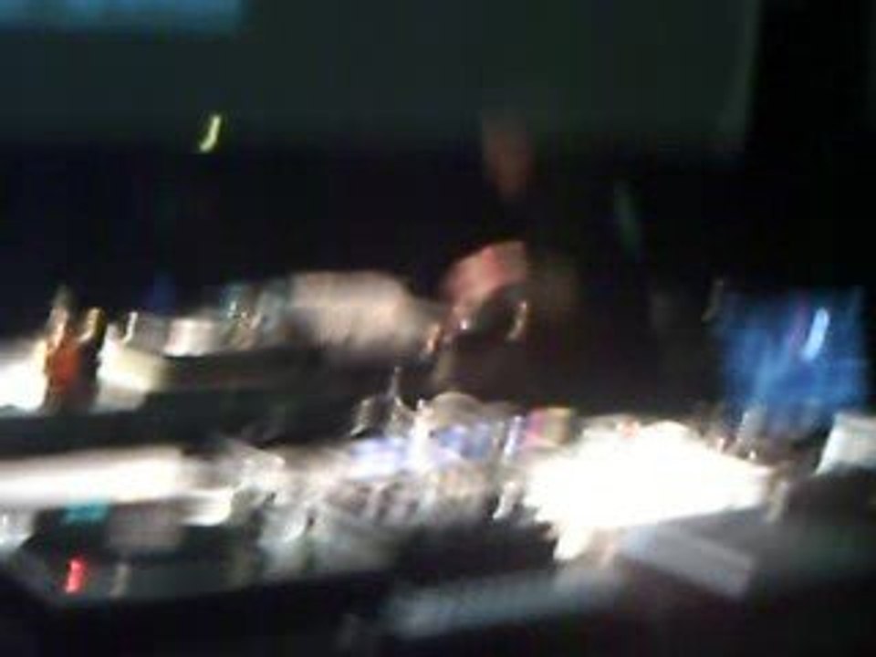 D.A.V.E. The Drummer @ Transborder