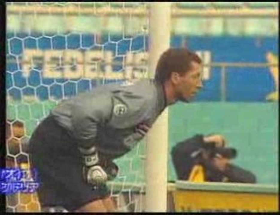 Calcio - I gol più belli su punizione