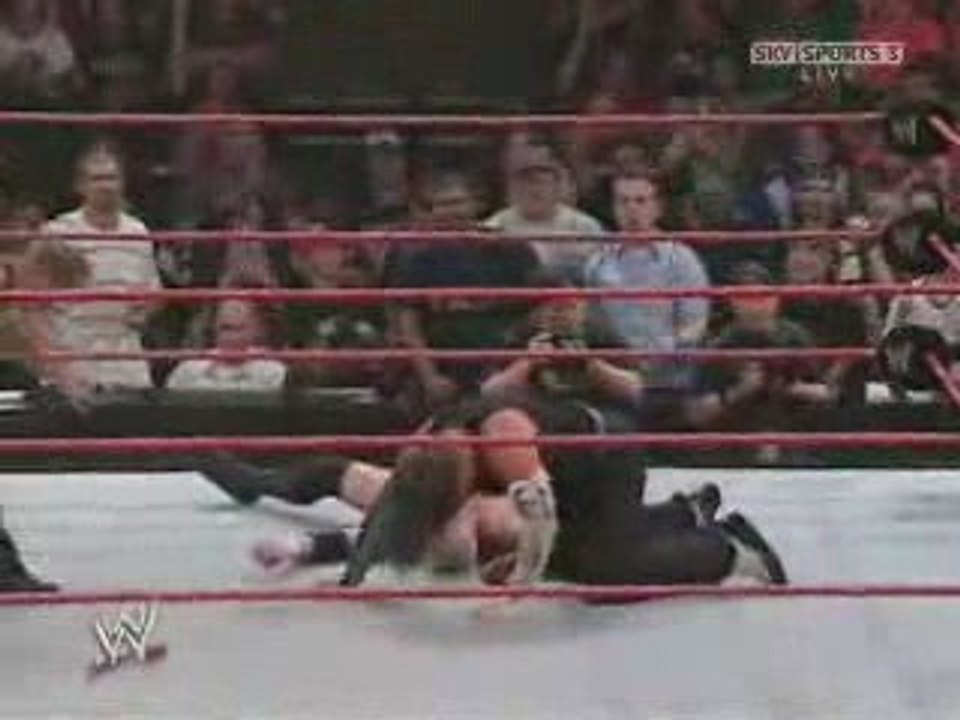 WWE-Jeff Hardy vs Mr Kennedy