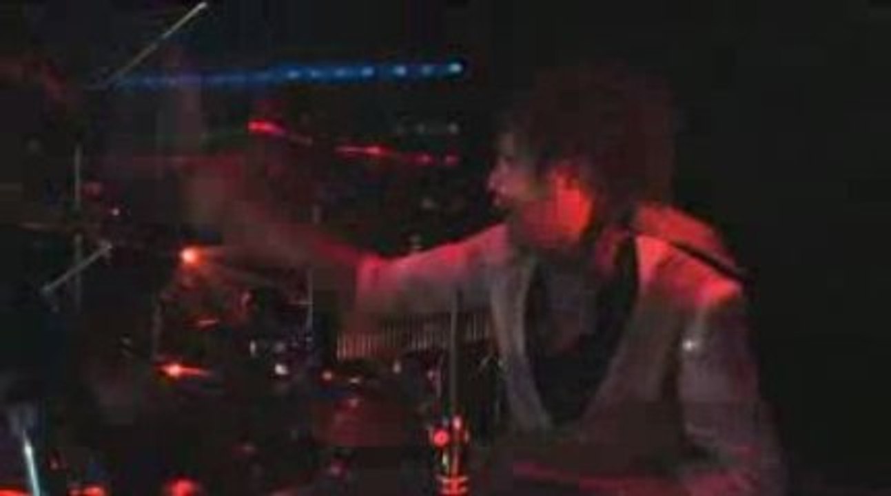 The GazettE - Cockroach ( Live )