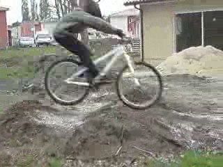 Saut Dirt 1