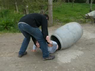 Lolo se casse la gueule comme un phoque =D