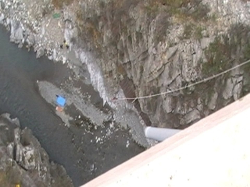 OVS - Saut à l'élastique, Christelle