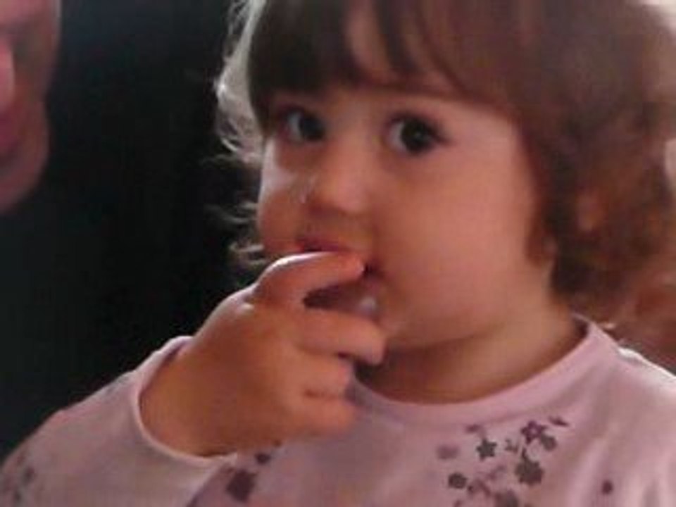 degustation du 1er oeuf de Paques