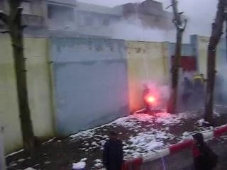 ZAPATISTA  vs police  (taraji)
