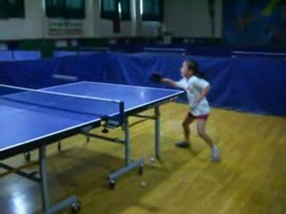 Incredible-ping-pong-girl
