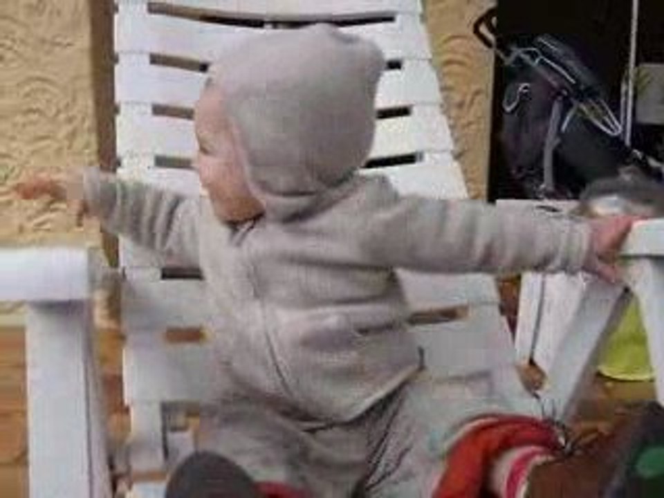 Thibault sur sa chaise longue