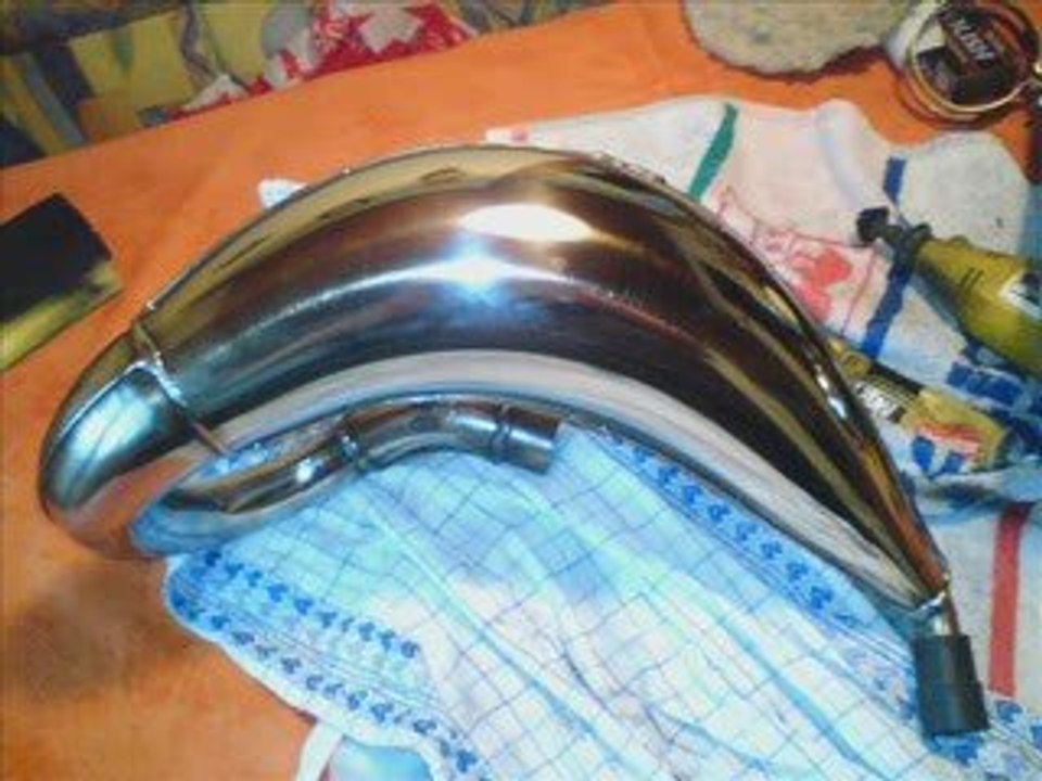 Rieju Spike 50 mit V6 Auspuff