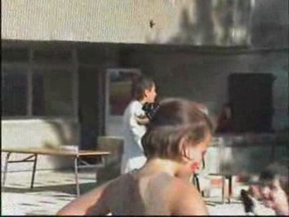 Smoke gets in your eyes : The Platters