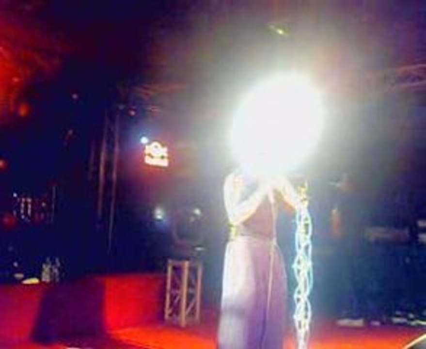 10.04.09 Hayko Cepkin ~ Eller Aldı [Ooze Venue Live]