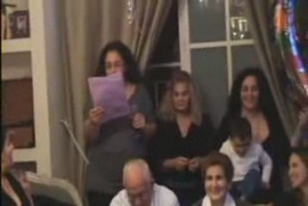 חצי השני של  מסיבת ההפתעה של ברוריה