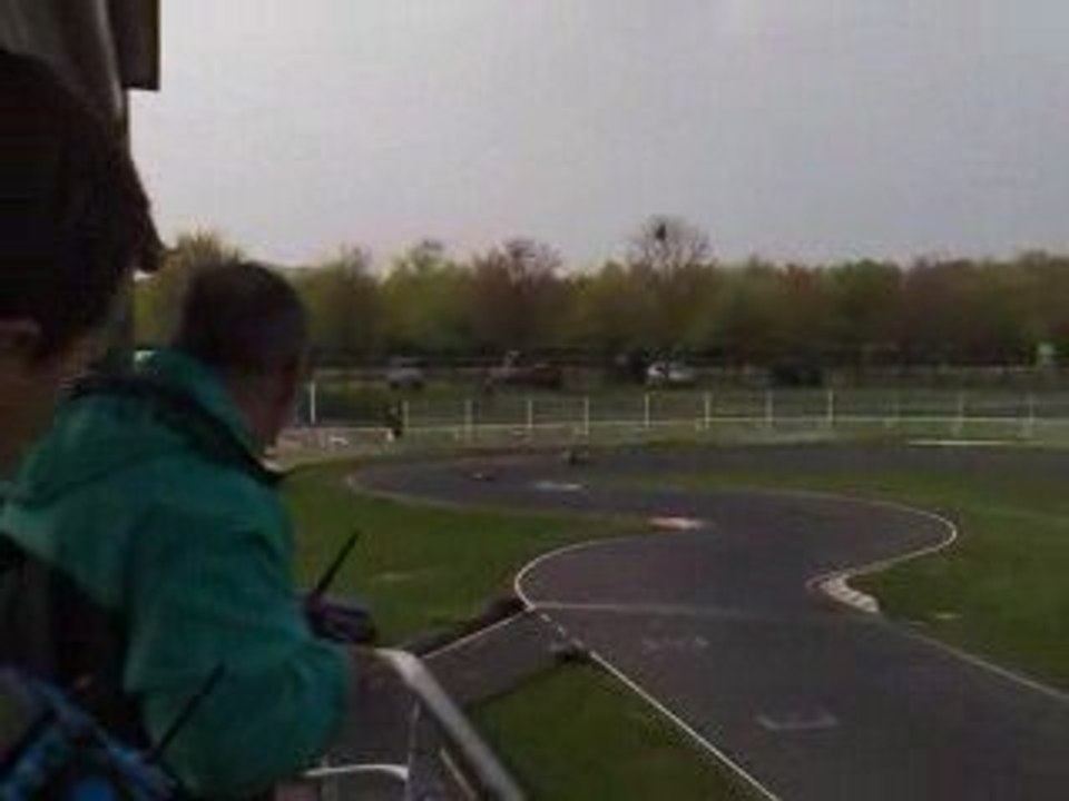 1/5 TRUCK VS F1, TURTLE TEAM