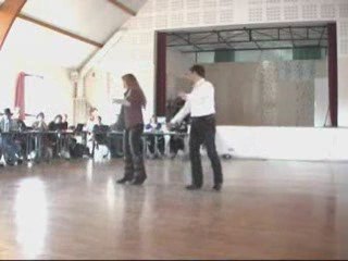 Singing the song Les Talons Sauvages Versailles