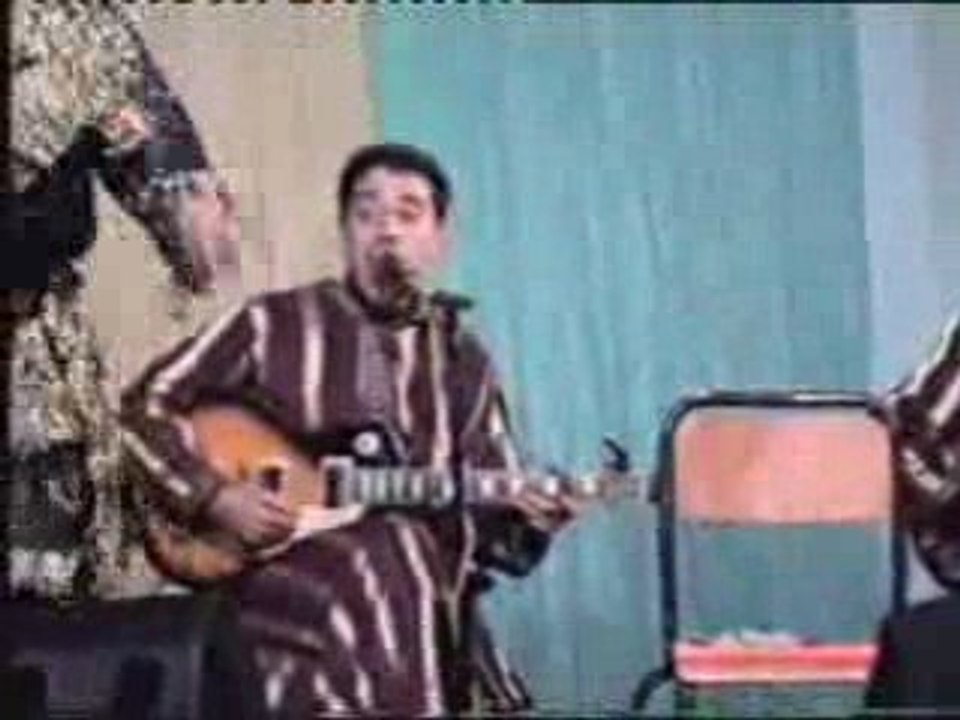 Tachinouite chante Arsmouk