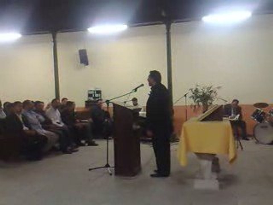 hermano fel  aviñon cantando en vauvert mission ortega 2009