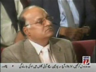 Imran Khan faces university students 2009 – part 3