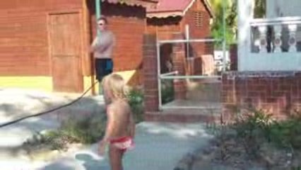 Les filles et la pêche à la senne