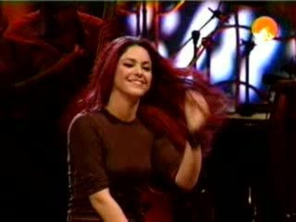 Shakira - Moscas en la casa