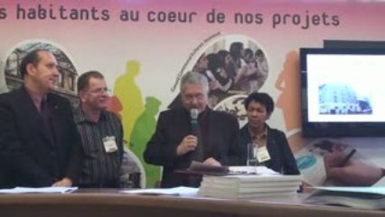 Intervention aux 13ème assises de l'AMIF stand de Clichy