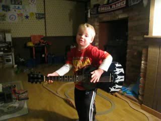 Bon Anniversaire Elo avec la guitare