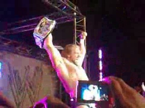 Smackdown Strasbourg 17/o4/o9 : Départ Triple H