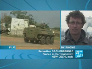 Sri Lanka: thousands of civilians flee conflict zone