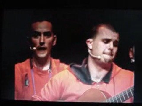 Julie la petite olive - wriggles