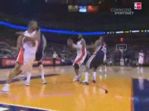 Monta Ellis With the Behind the Back Dish to Ronny Turiaf