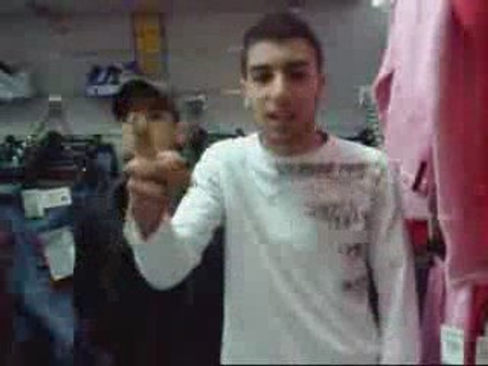SLIMANE ET SHOAYB FREESTYLE a la boutique HIPHOP STYLE lille